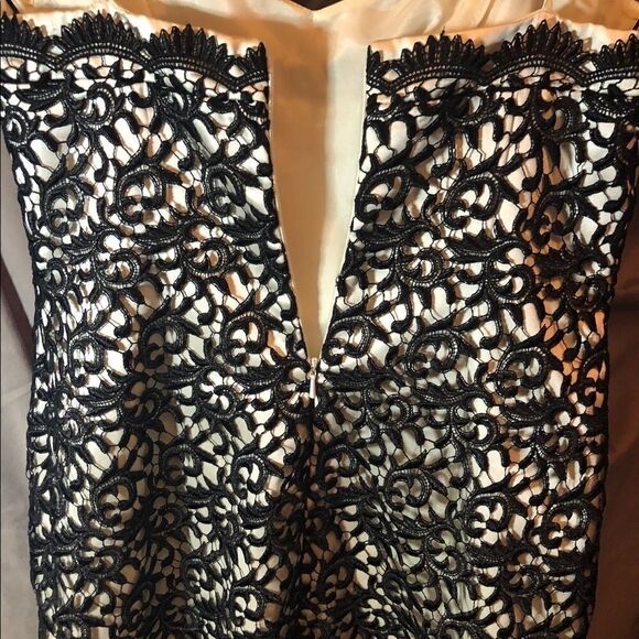 An stunning original JS collection white dress with black overlay. DEAD STOCK - Picture 3 of 9